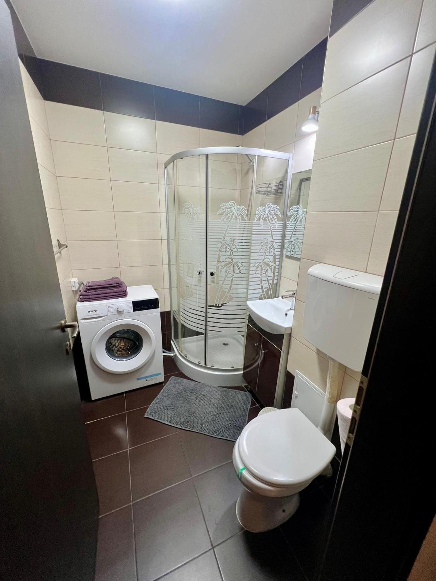 2 Venturo Victoriei Wi-Fi Self Check-In Apartment Brasov Exterior photo